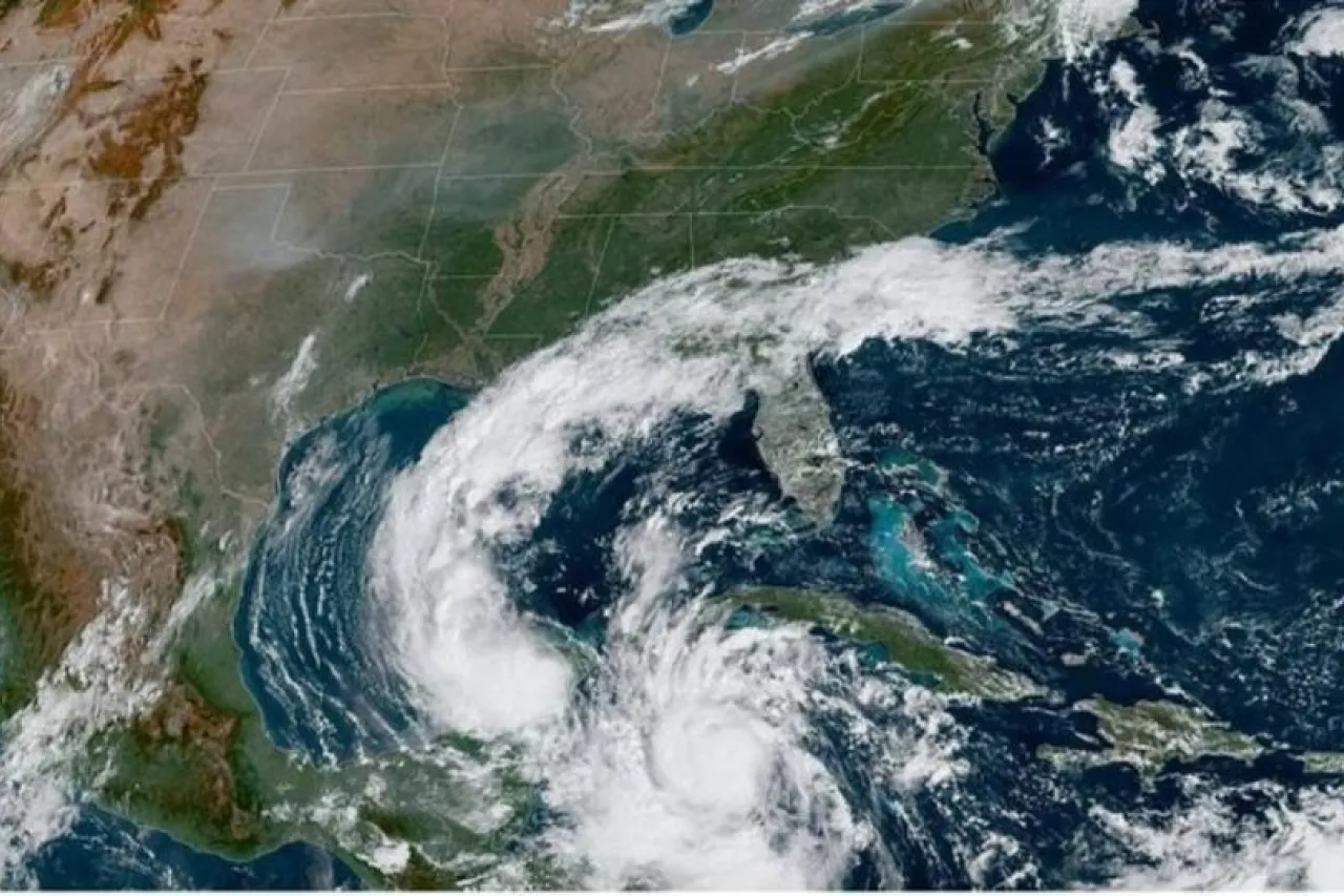 ¿Cuándo llegarán los primeros huracanes a México?