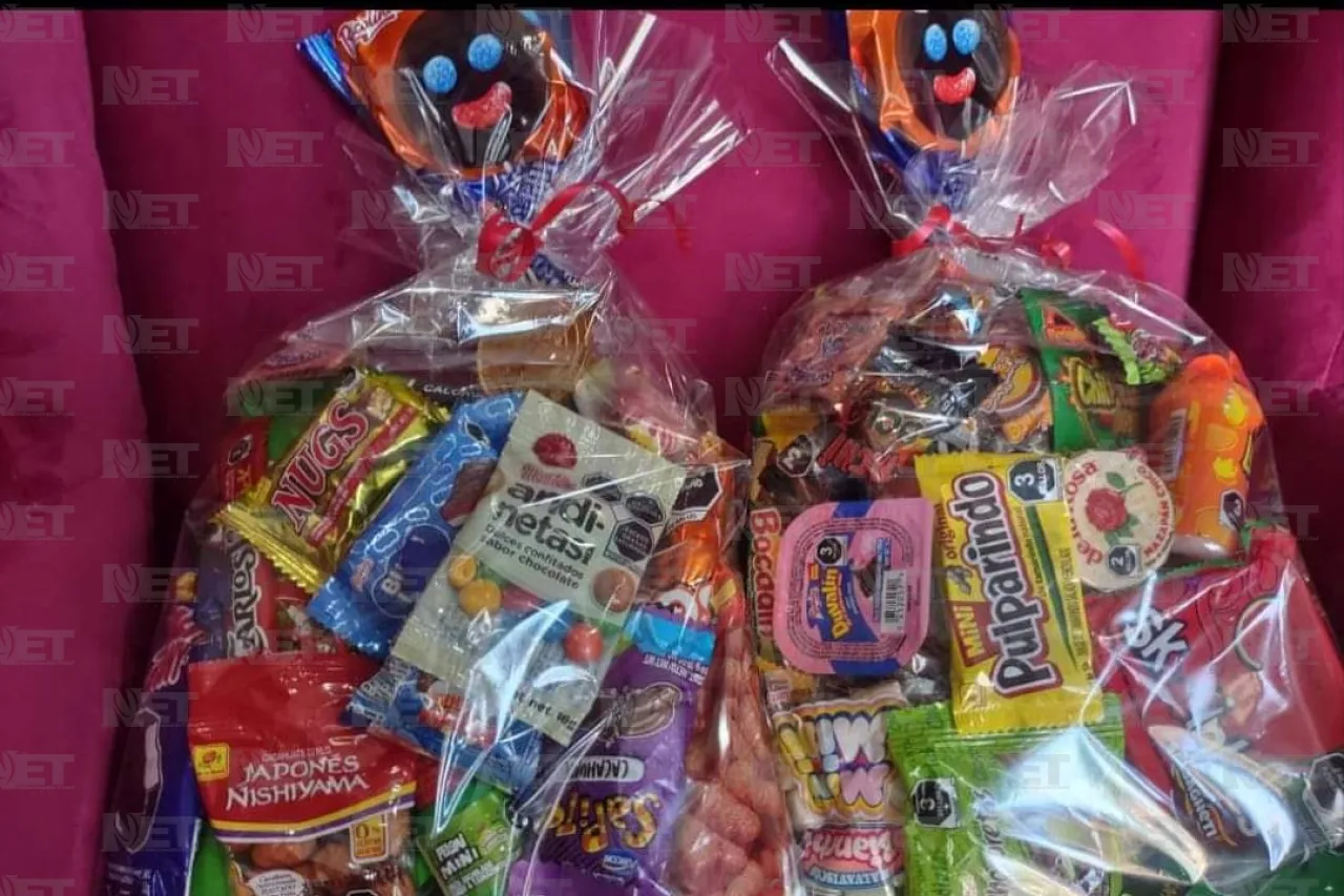 Colectan dulces para llevar a niños en hospitales de Juárez