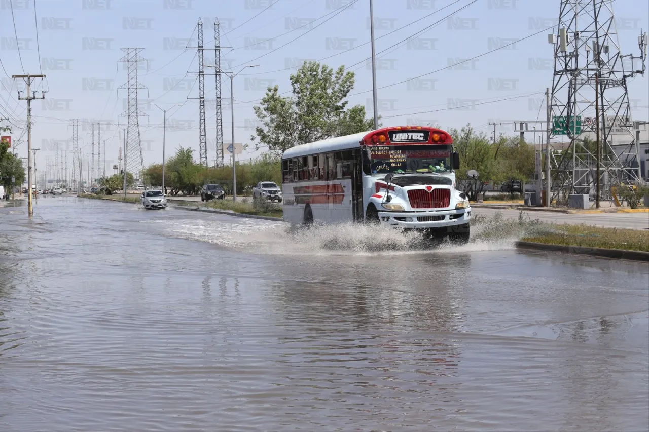Fotos: Fuga de agua provoca desabasto y charcos en Las Torres