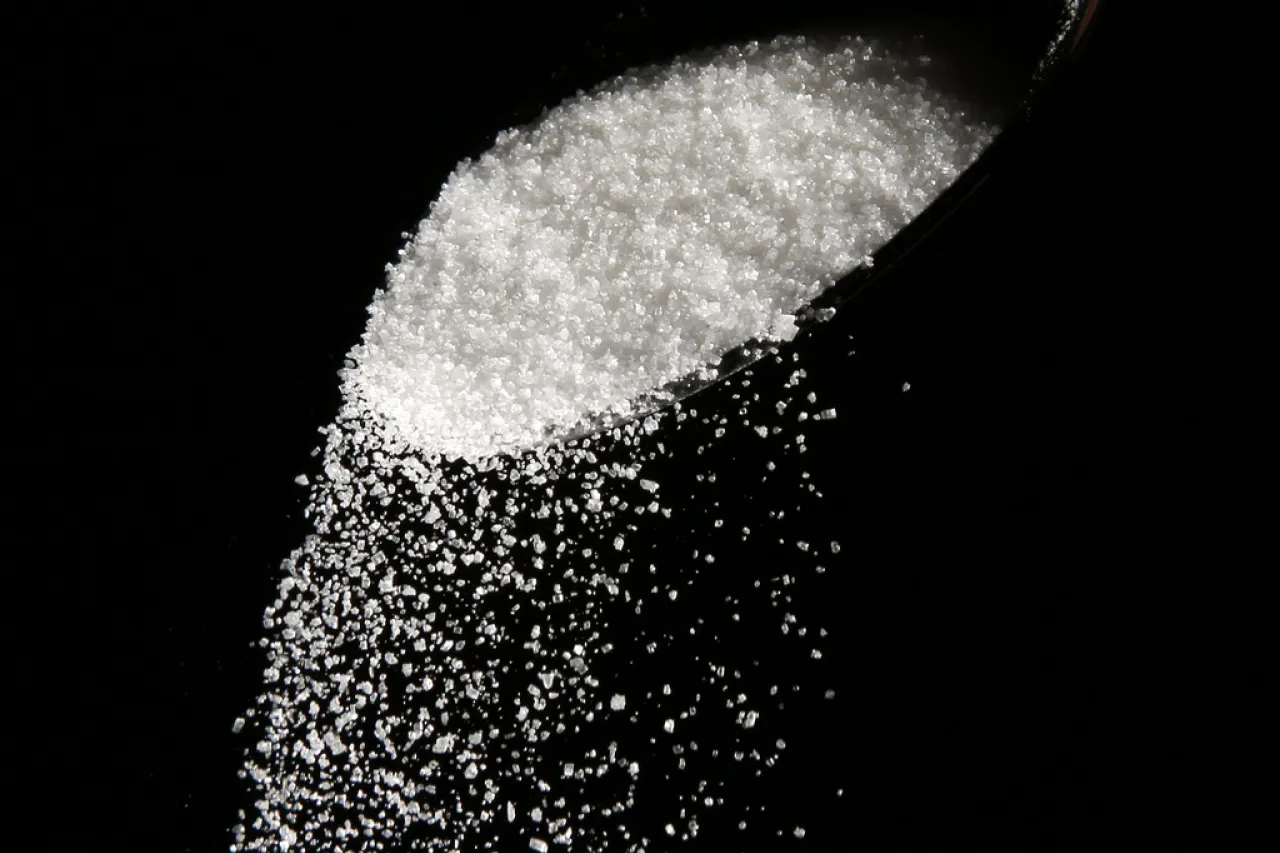 Alto al azúcar; alimentos deberán incluir etiquetas de advertencia en EU