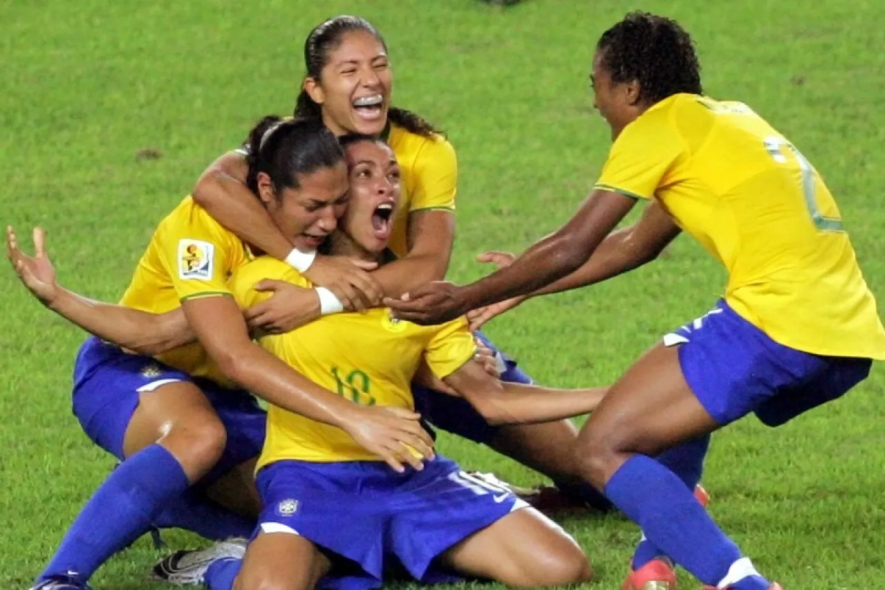 Se retira Marta de la Selección Brasileña