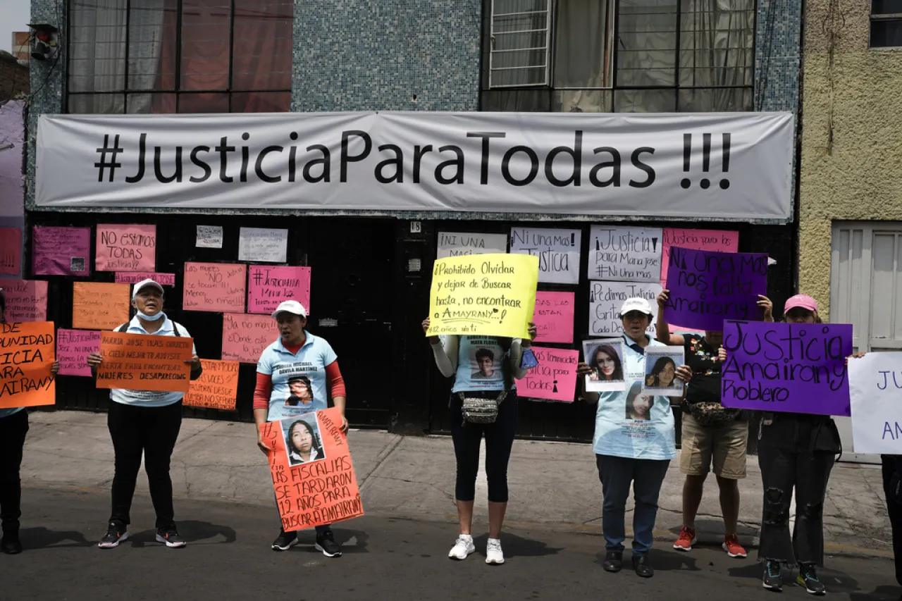 Protestan contra feminicida de Iztacalco en la CDMX