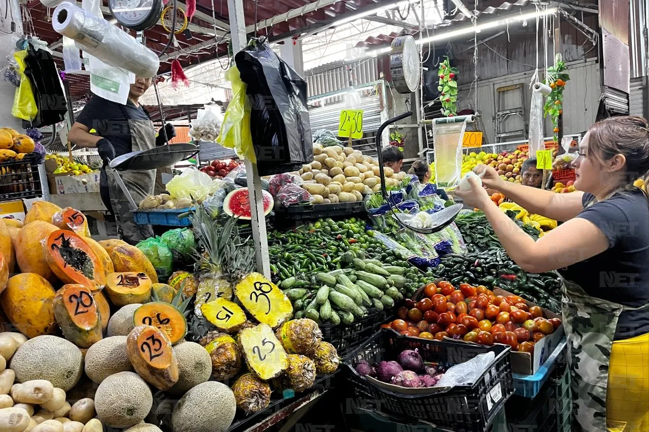 Regresan chihuahuenses a mercados populares