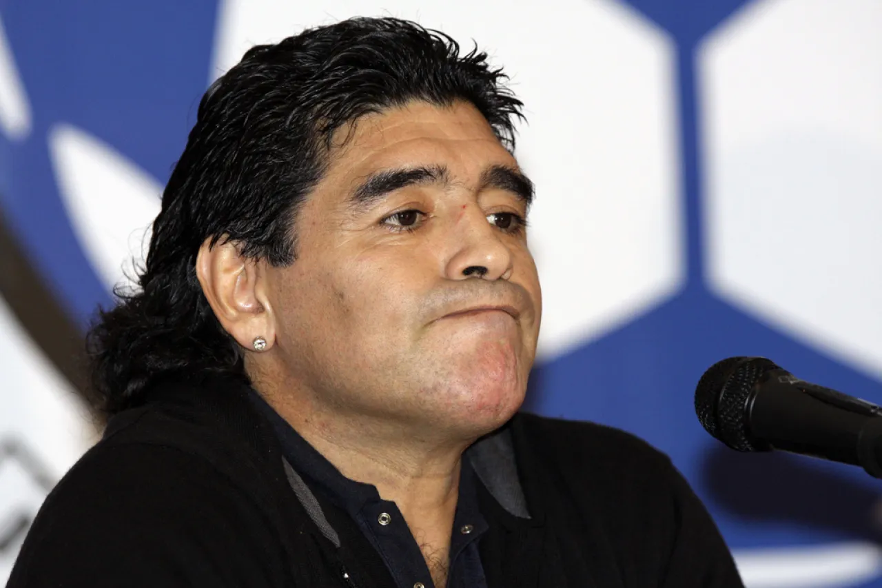 Nuevo peritaje arroja dudas sobre muerte de Maradona