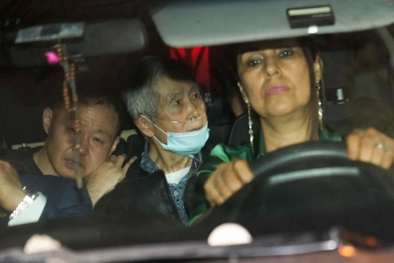 Hospitalizan al expresidente peruano Fujimori