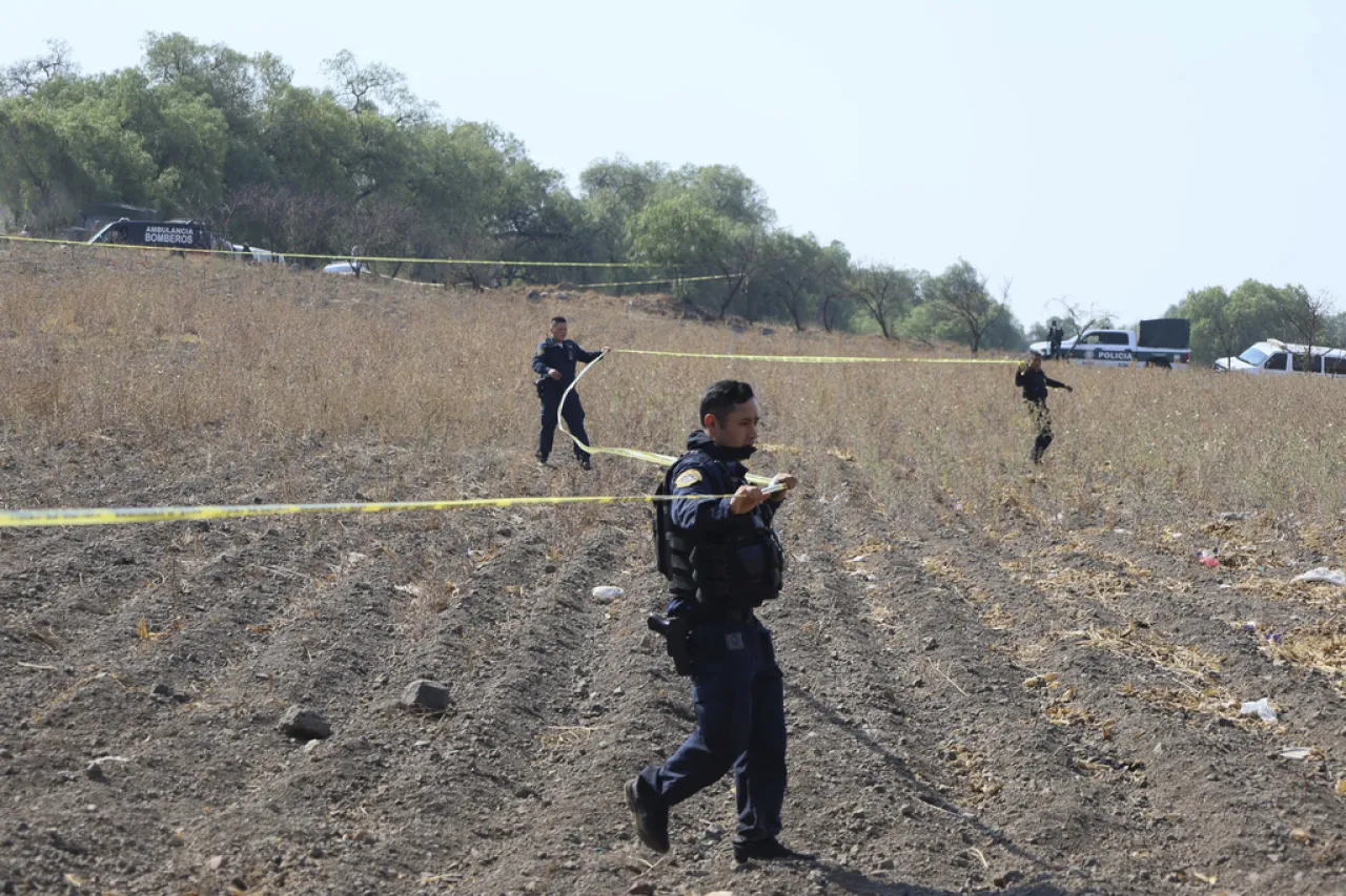 Hallan buscadores crematorio clandestino en el sur de la Ciudad de México
