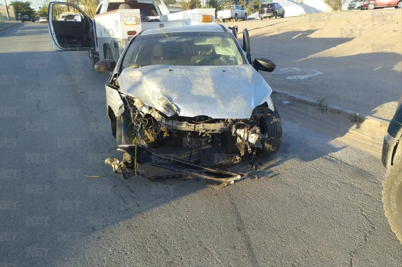 Juárez: Pierde el control y termina en carambola de 6 vehículos