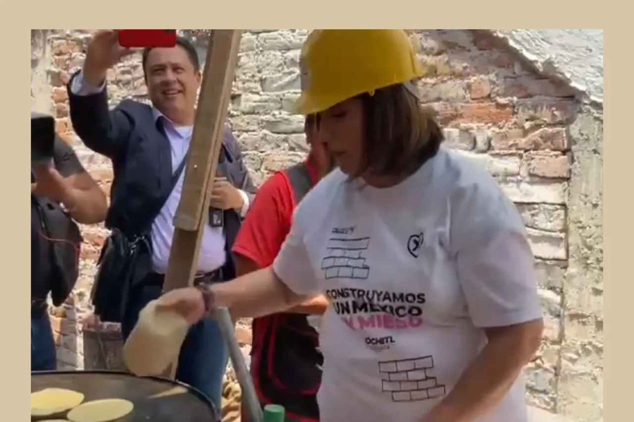 Video: Xóchitl Gálvez hace tortillas a mano para comer con albañiles
