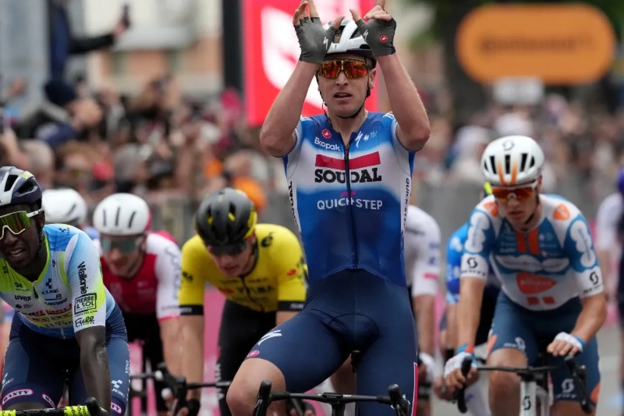 Tim Merlier se lleva la tercera etapa dl Giro de Italia