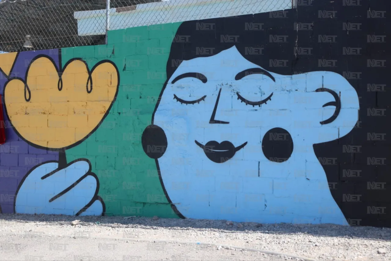 Inauguran mega mural en barda perimetral del aeropuerto