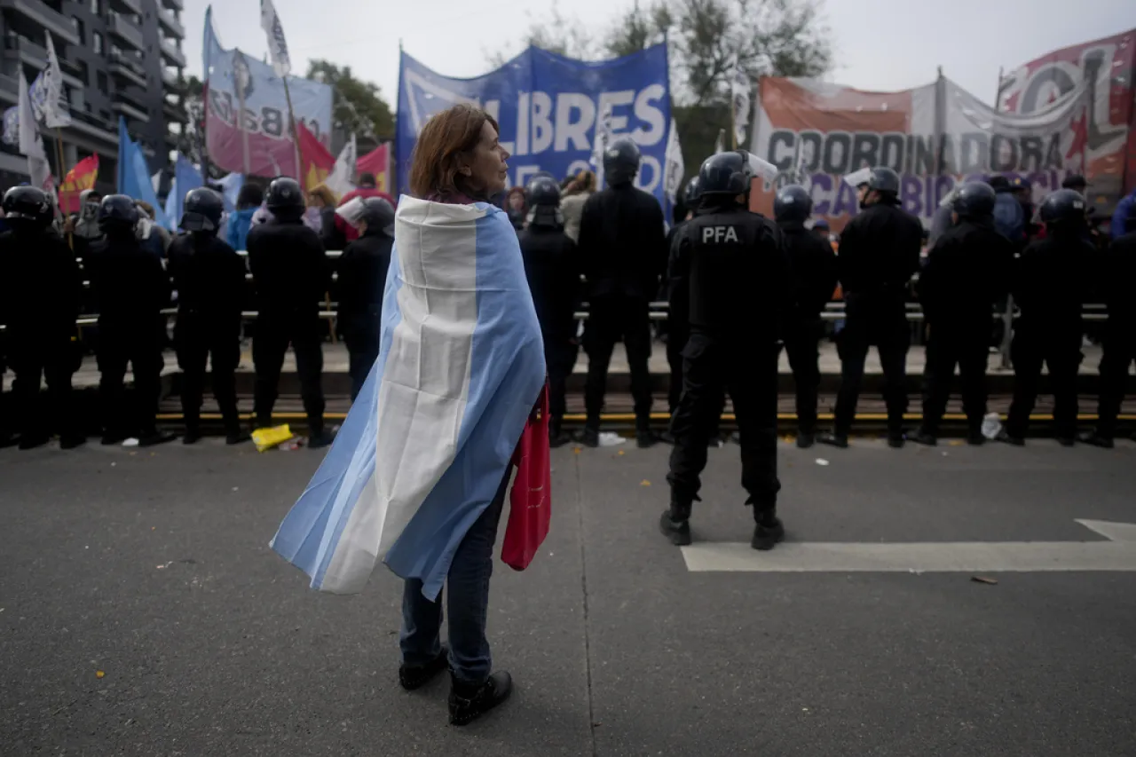 Bloqueos en calles de Buenos Aires por ajustes de Milei