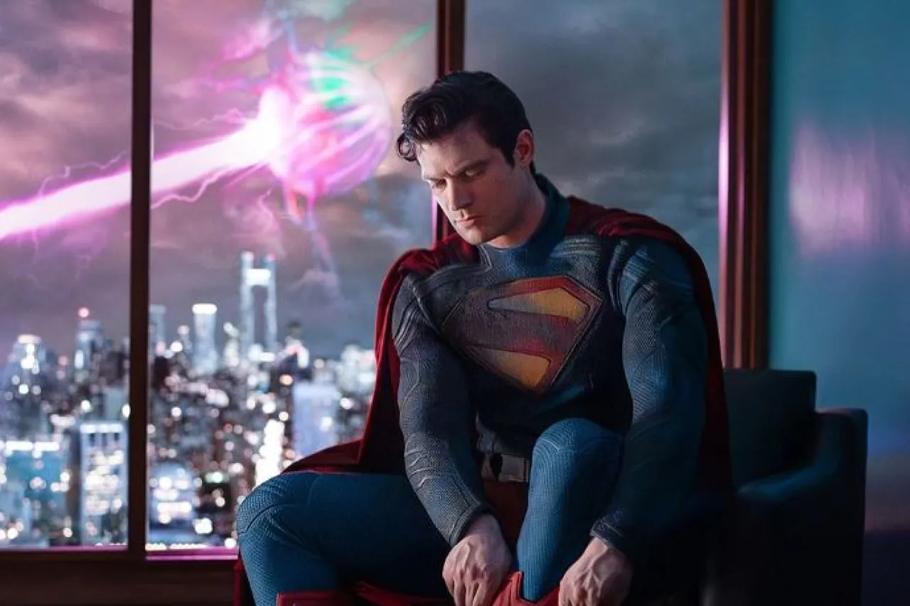 Revelan primera foto de David Corenswet como Superman