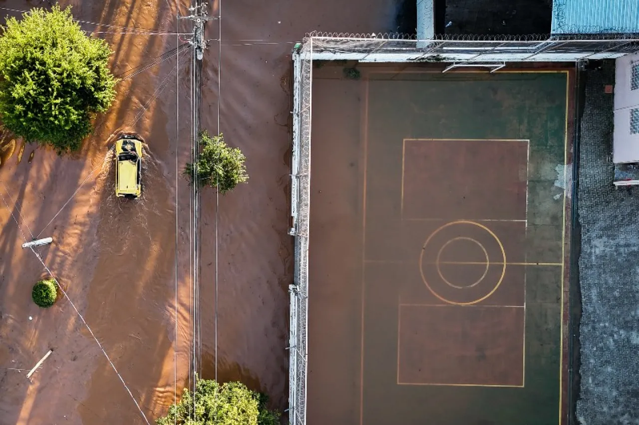 Suspenden futbol en Brasil por inundaciones