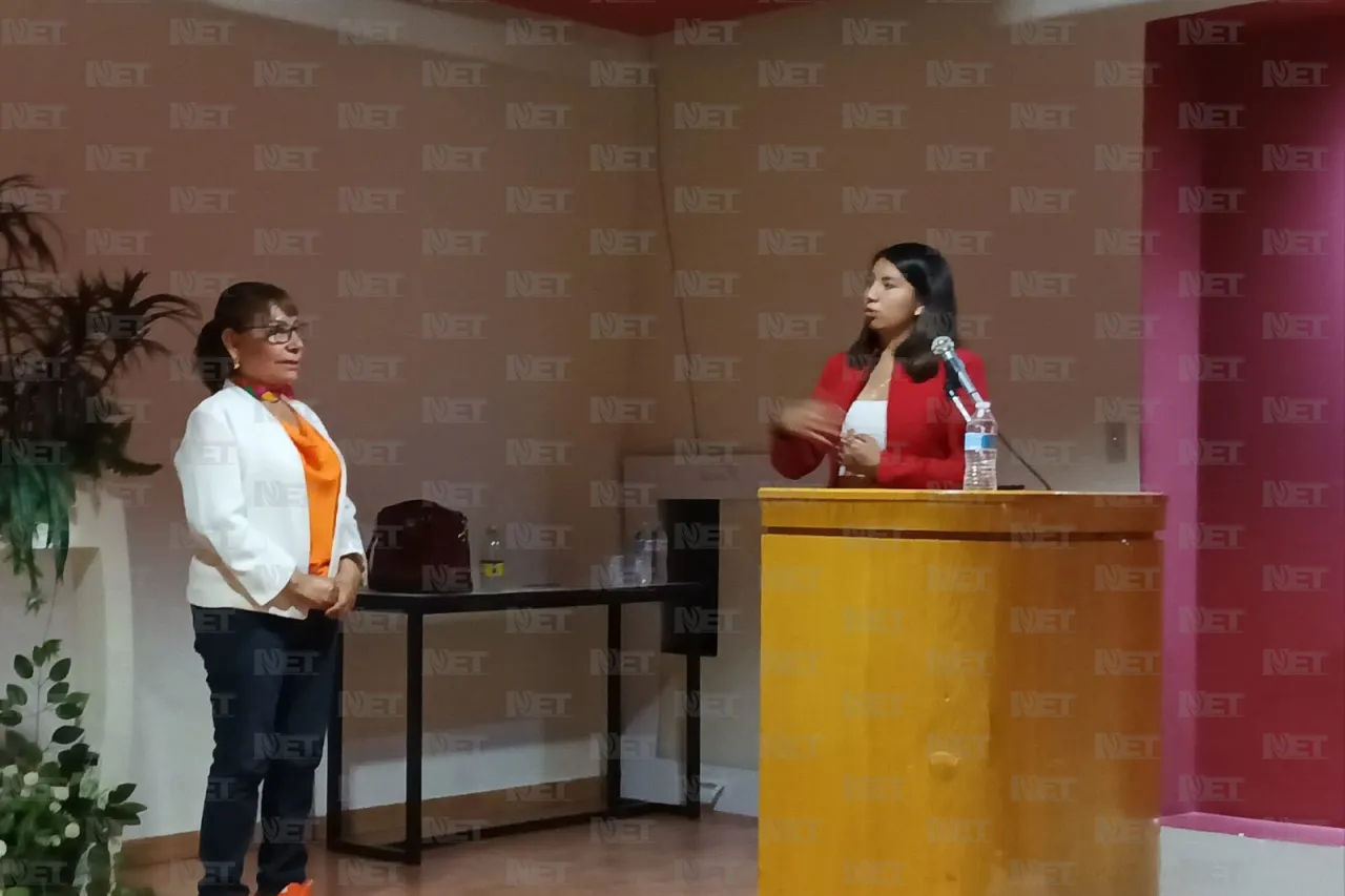 Participa Esther Mejía en Foro de candidatos en el Tec de Juárez