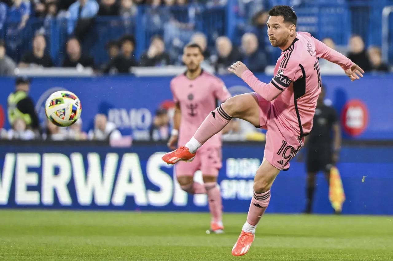 Messi se lleva susto, pero Inter Miami supera a Montreal
