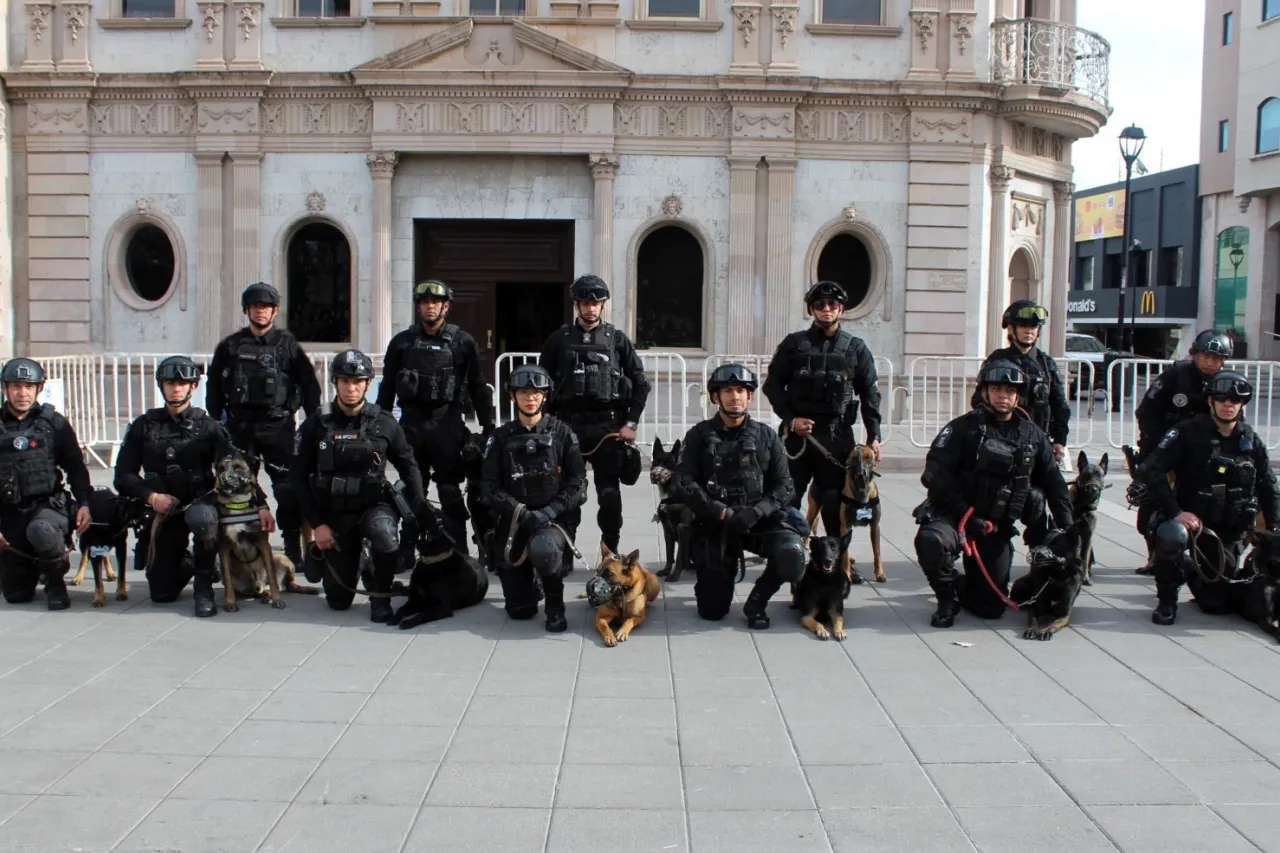 Celebran 3 décadas de existencia grupos especiales de policías en Chihuahua