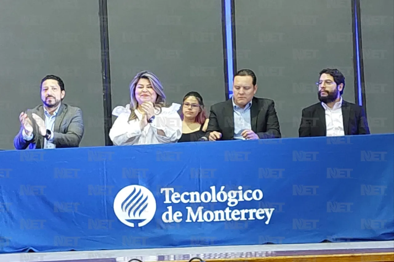 Entrega TEC de Monterrey becas a estudiantes de nuevo ingreso