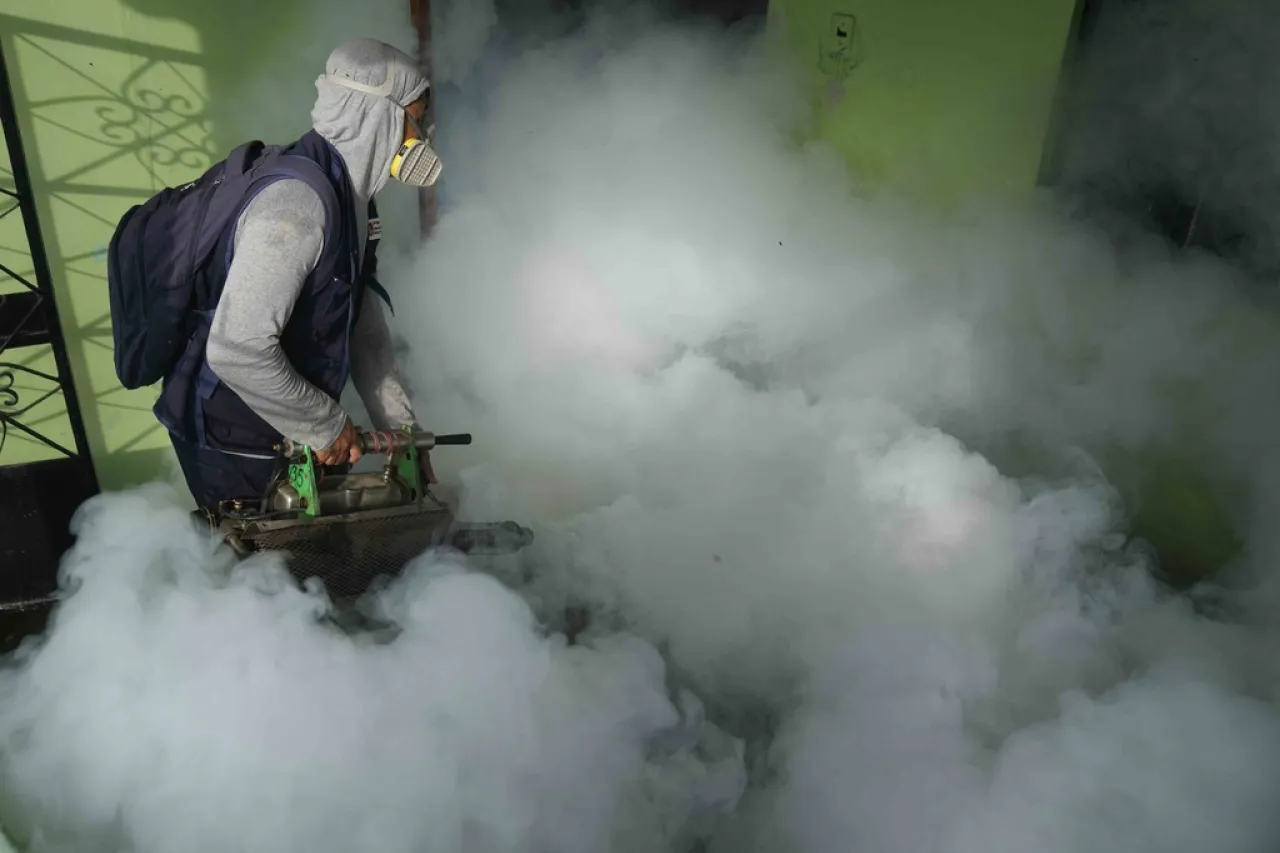 El Salvador en alerta roja por casos de dengue