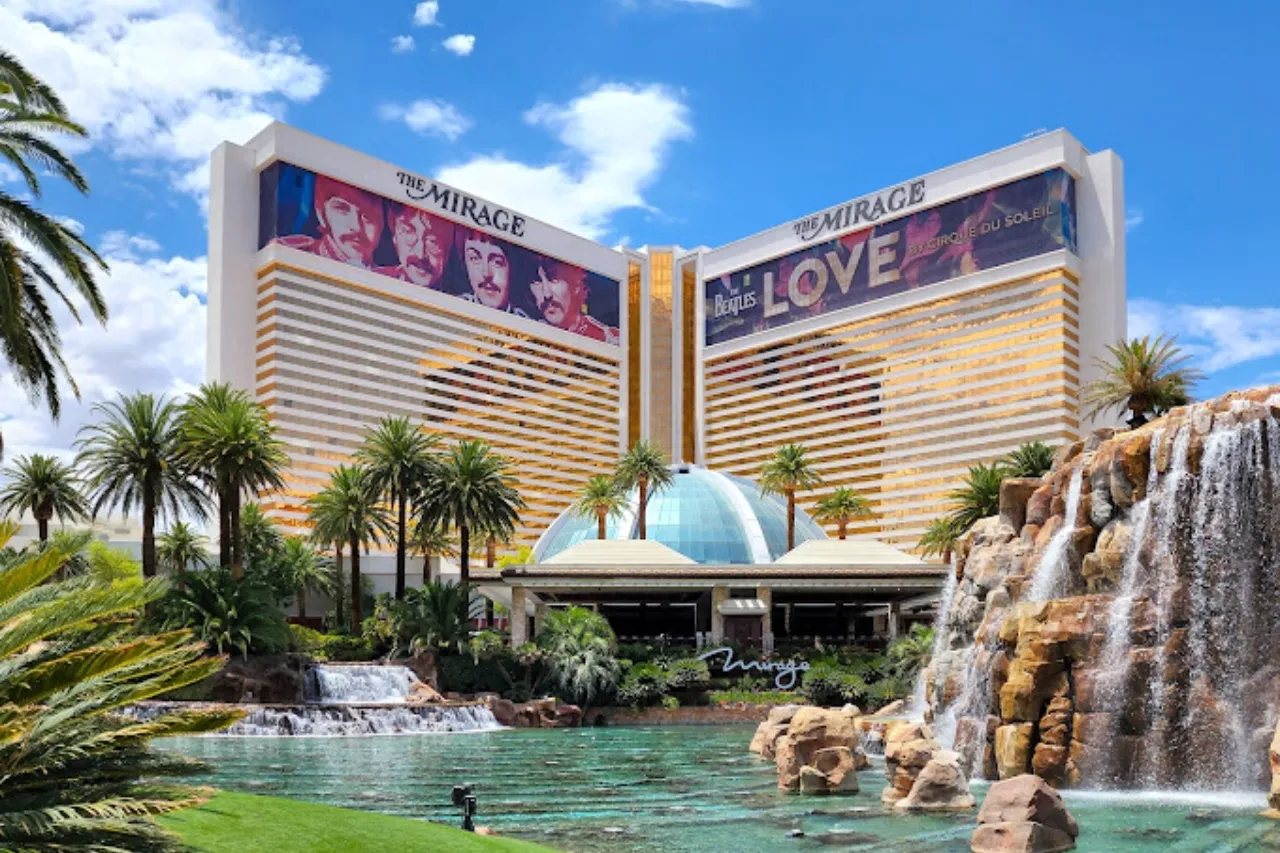 Adiós a un ícono; hotel Mirage en Las Vegas cierra tras 34 años de servicio