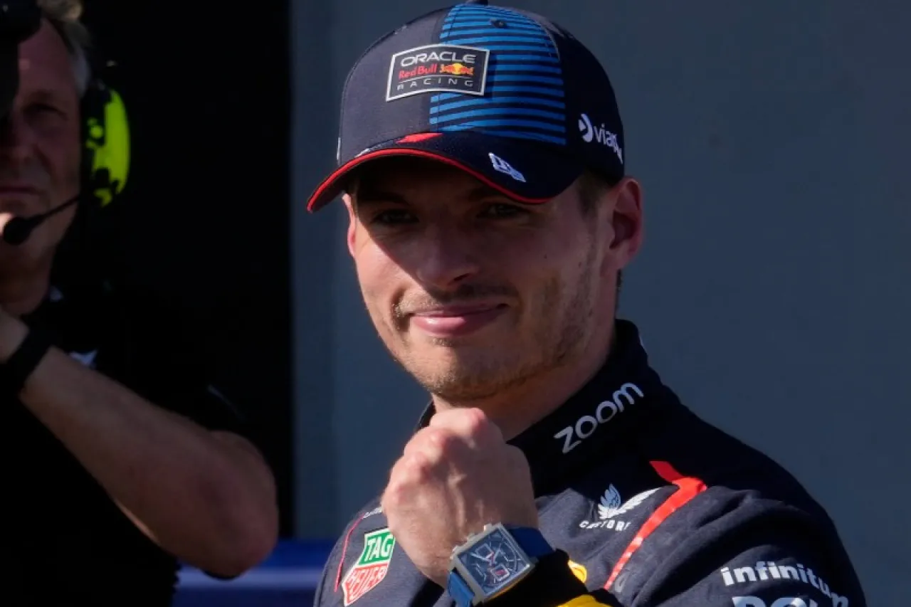 Logra Verstappen octava pole de la temporada