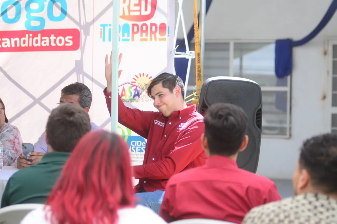 Cruz Pérez Cuéllar dialoga con jóvenes de la Red ‘Tira Paro’