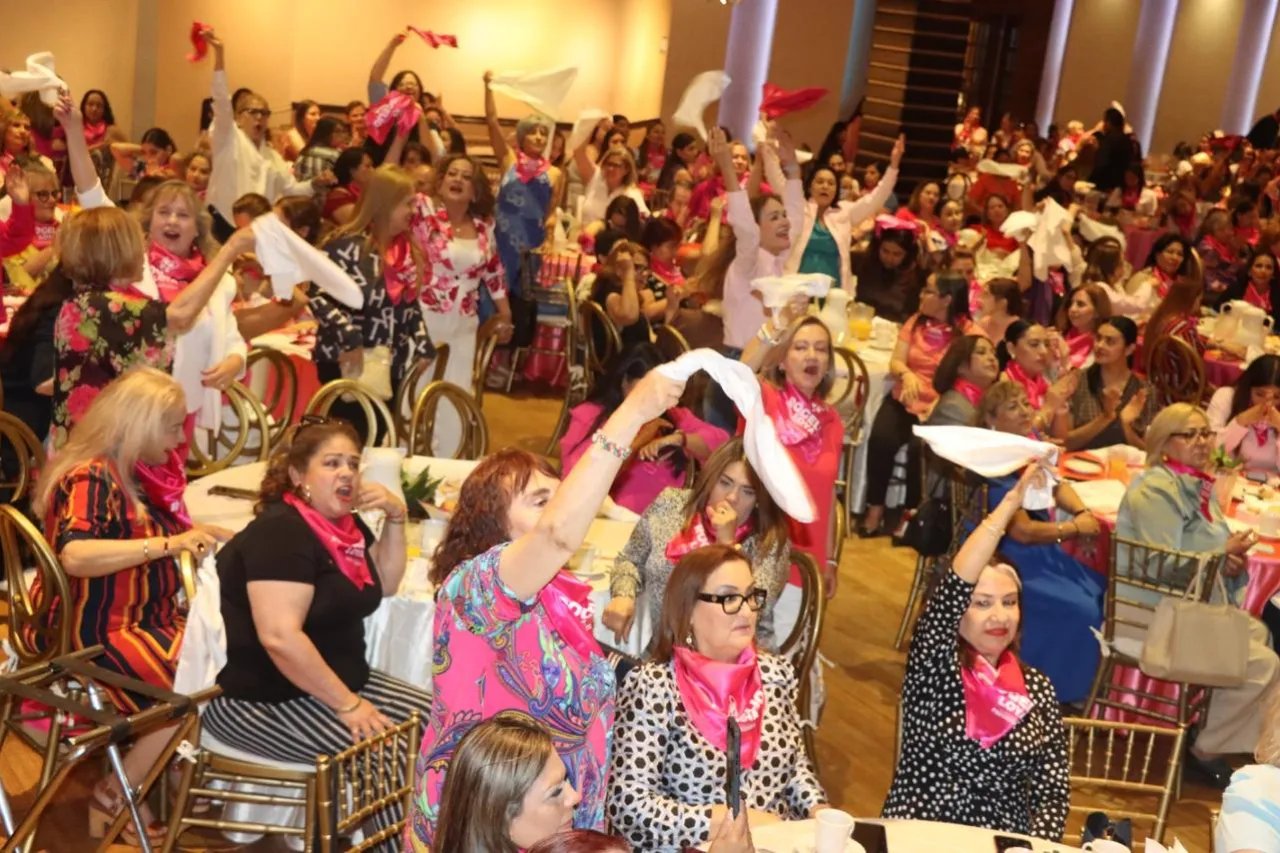 Respaldan más de mil mujeres proyecto de gobierno de Rogelio Loya