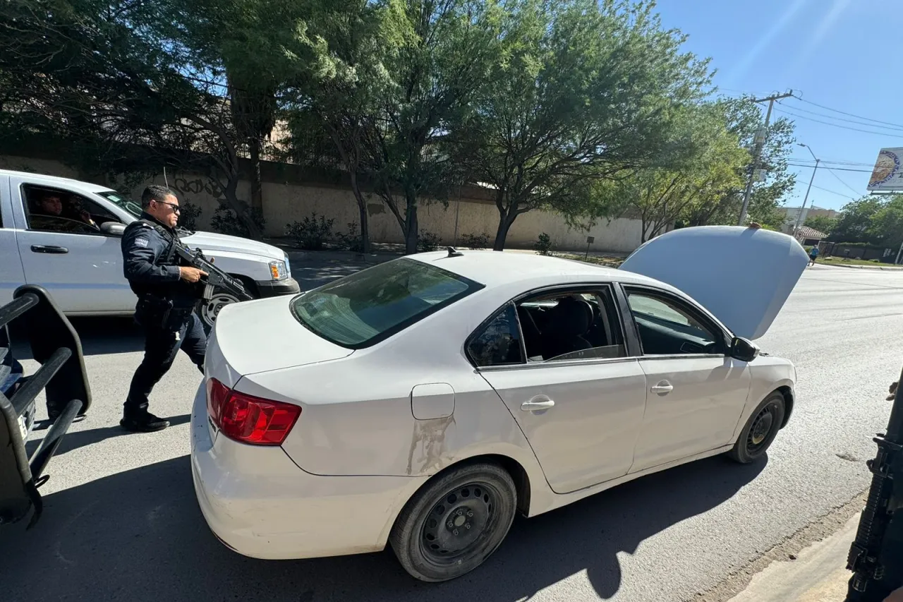 Juárez: Arrestan a adolescente por robar auto