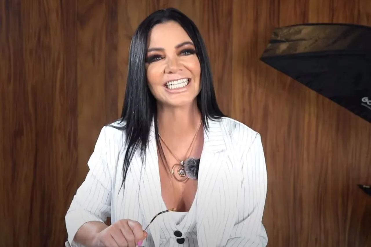 Paola Durante abre canal de YouTube para dar su versión de la muerte de