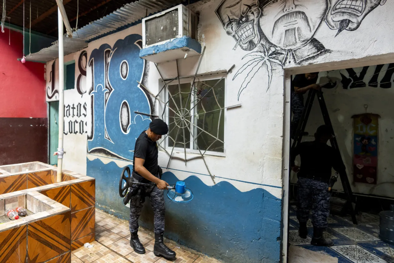 Transfieren a cientos pandilleros en Guatemala debido a extorsiones