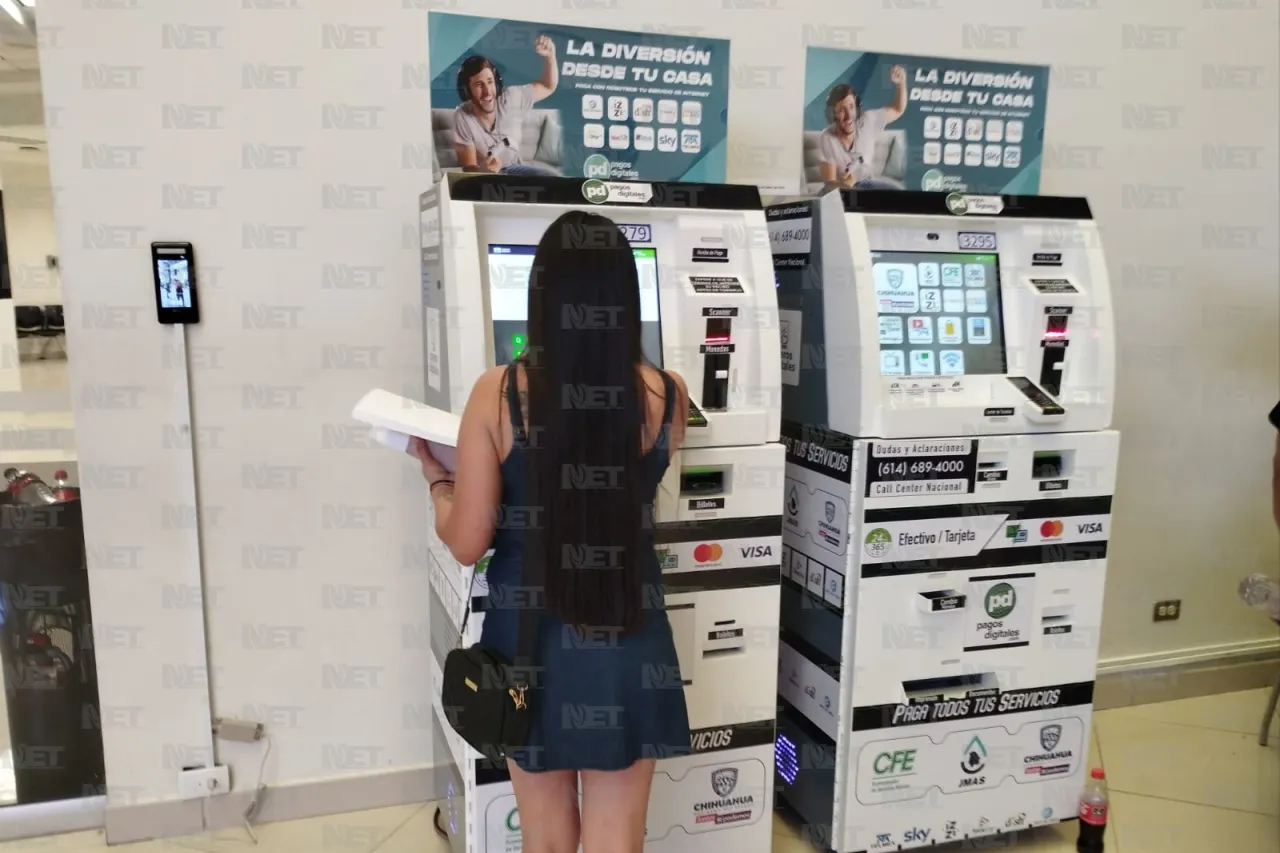 Instalan más cajeros automáticos en Pueblito Mexicano