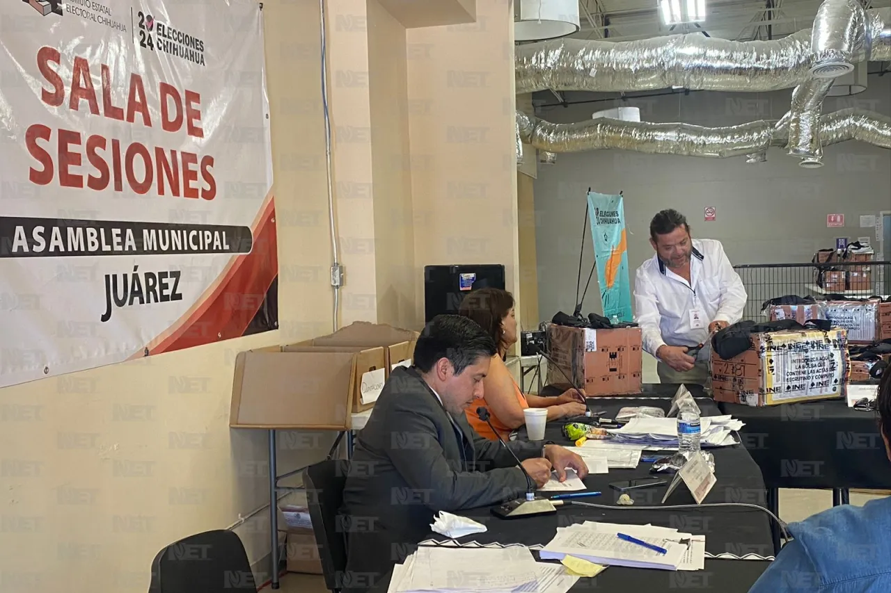Capturan actas electorales en Juárez; tarea se prolongaría 12 horas