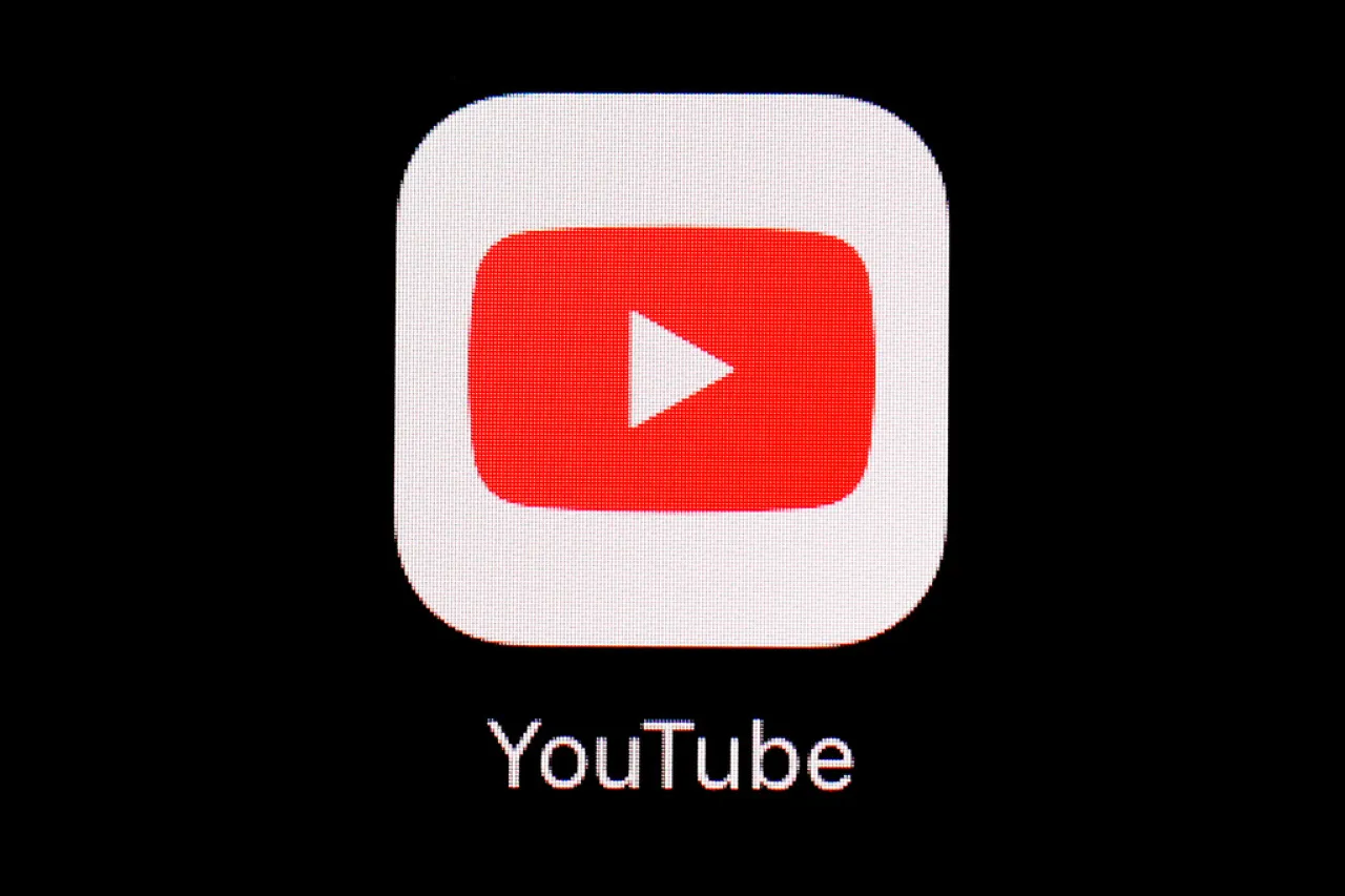 Endurece Youtube su política de videos de armas