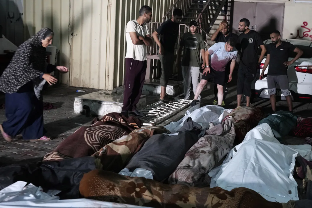 Al menos 33 muertos en ataque israelí contra escuela de Gaza