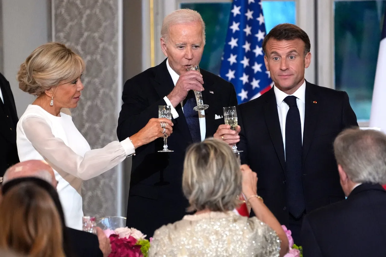 Biden llama a Francia el 'primer amigo' de EU en visita de Estado