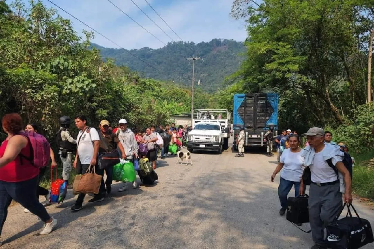 Éxodo en Chiapas: Violencia obliga a pobladores a dejarlo todo