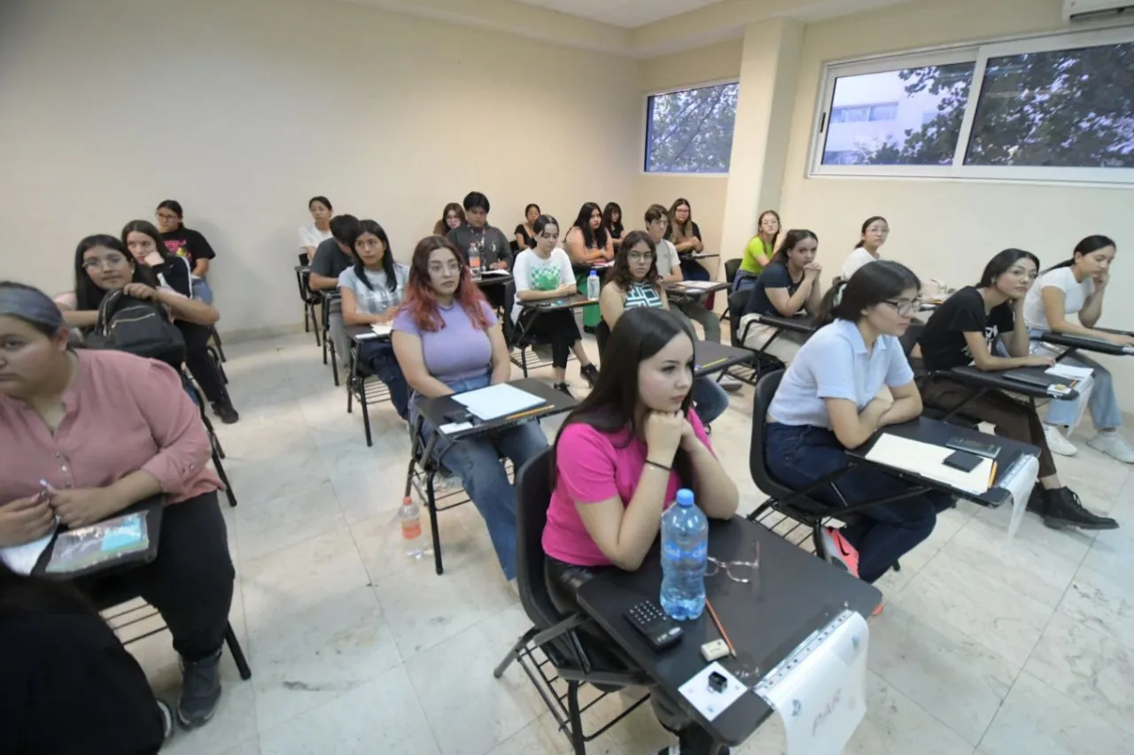 Más de 10 mil aspirantes realizan examen de admisión en la UACh