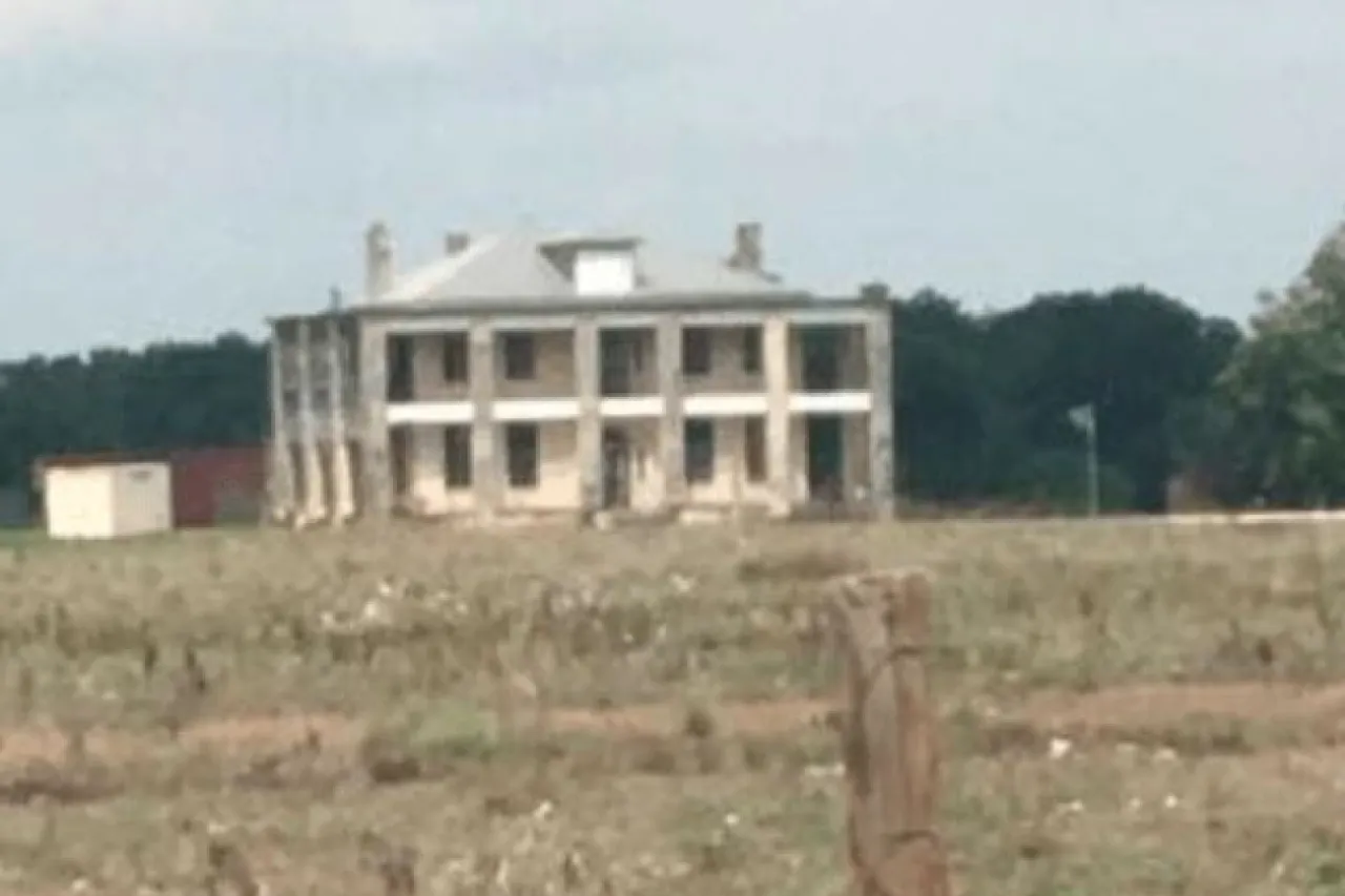 Así luce la casa donde ocurrió la 'masacre en Texas'