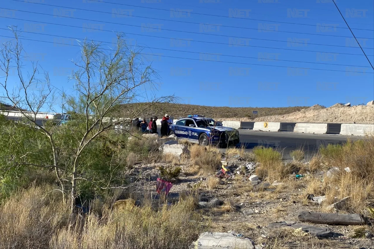 Juárez: Cae camioneta al precipicio en las inmediaciones del Camino Real