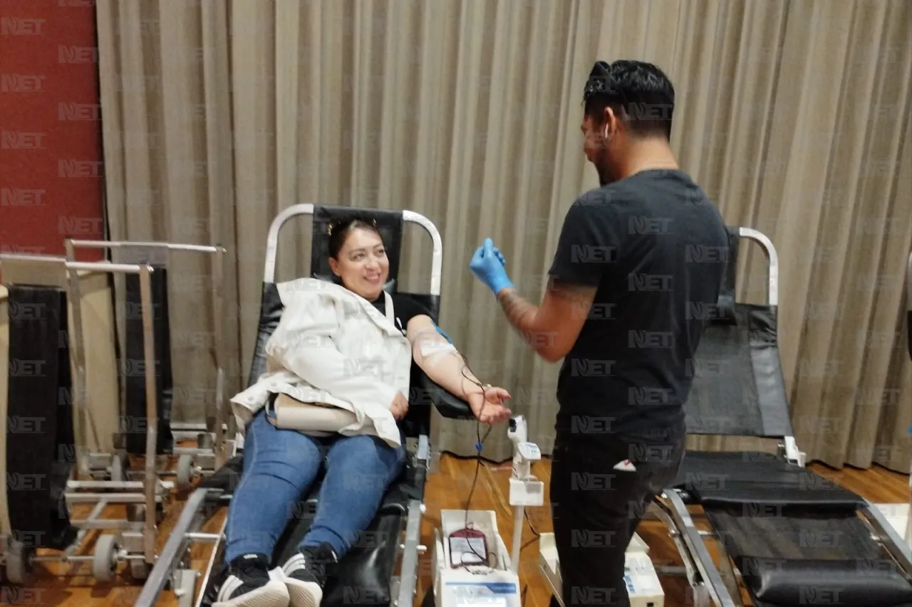 Se unen juarenses a campaña de donación de sangre en el Muref