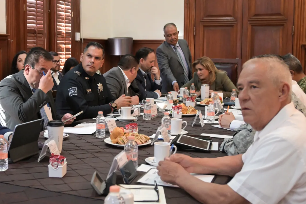 Analiza gobernadora Maru Campos las estrategias de seguridad