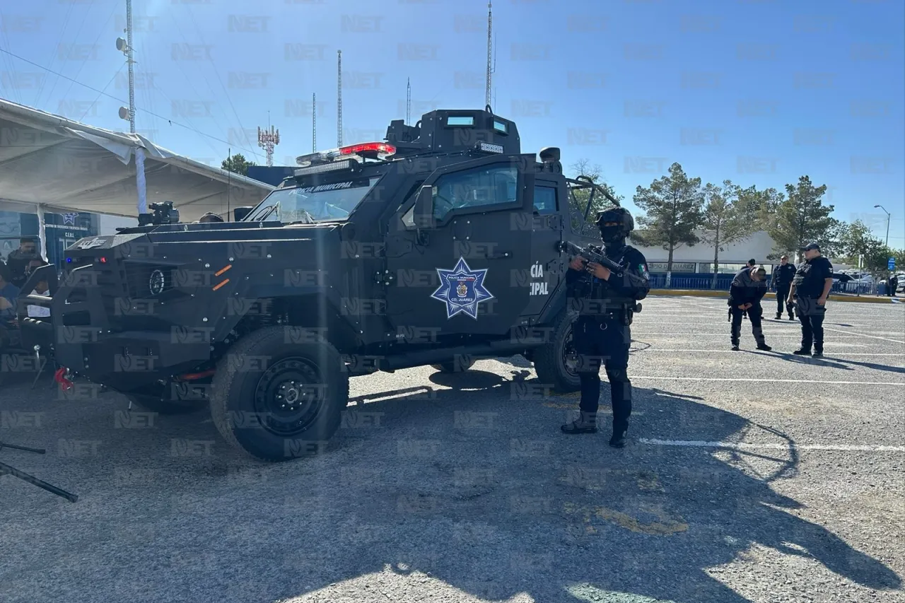 Fotos: Equipan a policías de Juárez