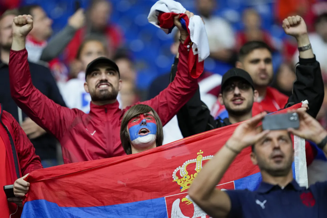 Serbia amenaza con abandonar la Eurocopa si no castigan a Croacia y Albania