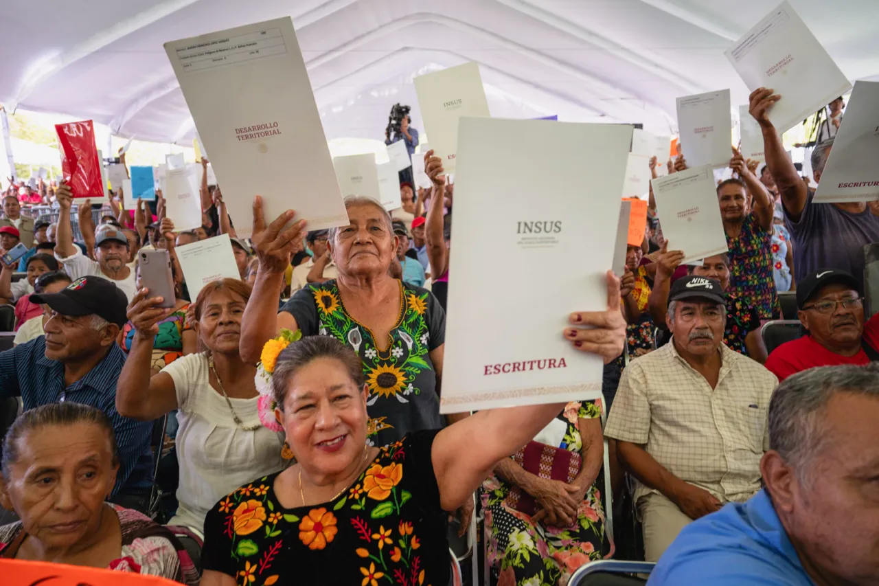 Regularización de la vivienda es justicia social: AMLO