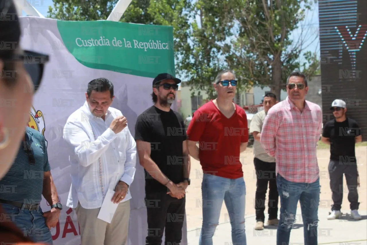 Entrega alcalde parque a vecinos de Villas de Alcalá