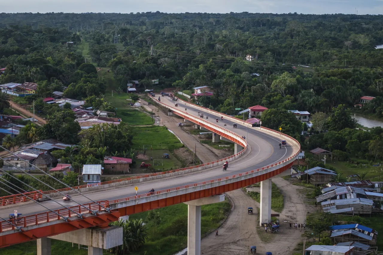 El puente más largo que se ha construido en Perú no va a ninguna parte