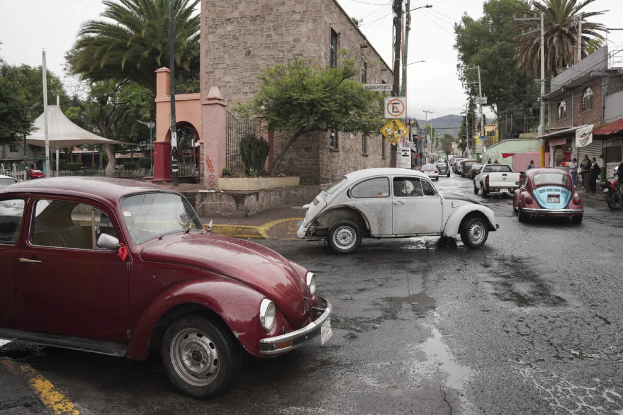 Un vecindario de CDMX mantiene con vida al emblemático 'Vocho'