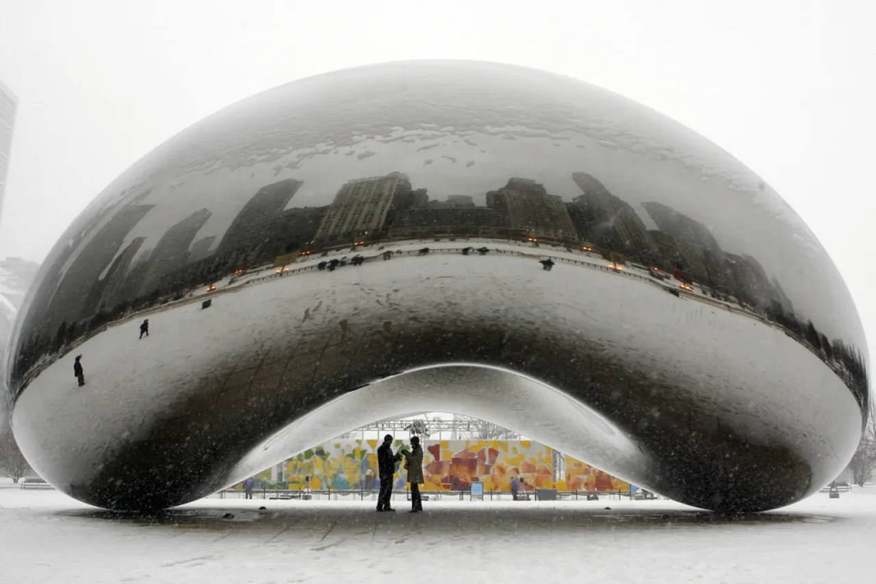 Reabre icónica escultura 'The Bean' en Chicago