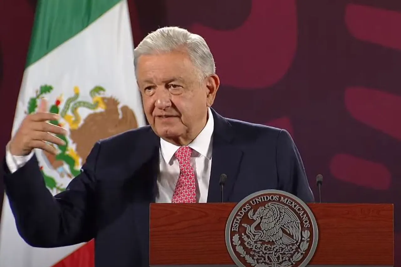 Responde AMLO a Mike Pompeo sobre reformas: no hay riesgos