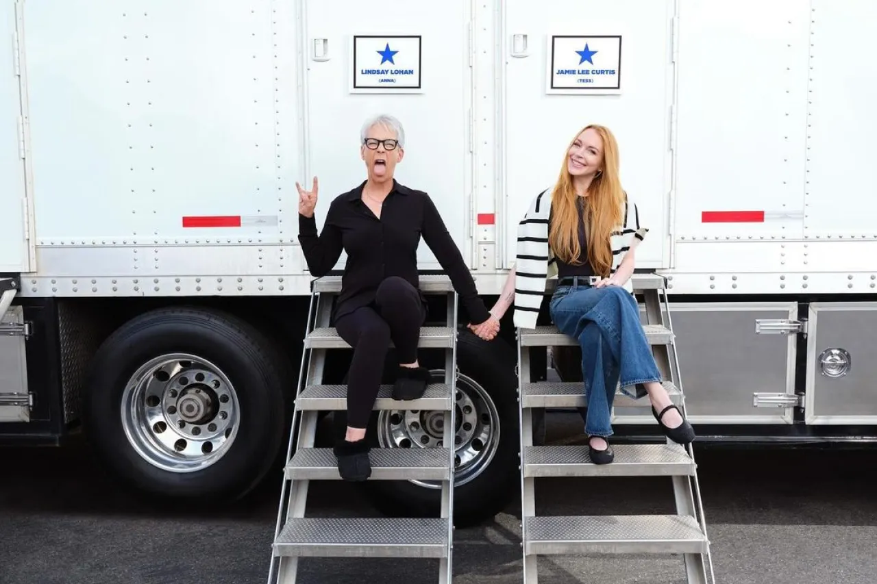 Regresan Lindsay Lohan y Jamie Lee Curtis al set con Freaky Friday 2