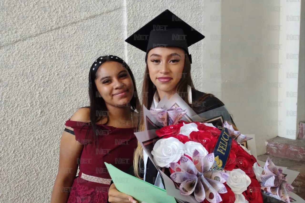 Celebra Cecytech graduación de alumnos del plantel 9